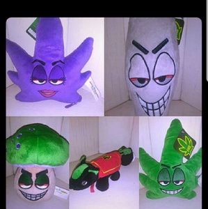 Kush buddys and key chains